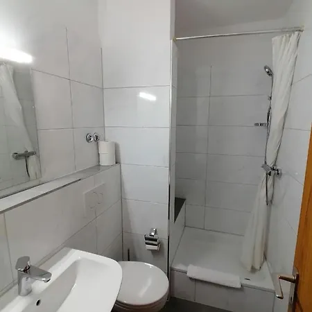 Ξενοδοχείο Lohmann 2*