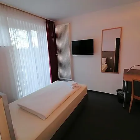 Lohmann Hotel 2*